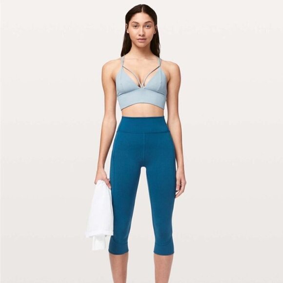 Lululemon In Movement Crop Everlux 19 Deep Marine size 4 - Picture 10 of 10